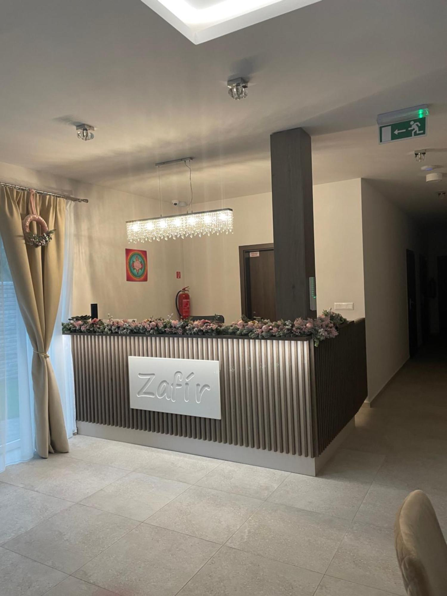 Zafir Hotel Dunajská Streda Exterior foto
